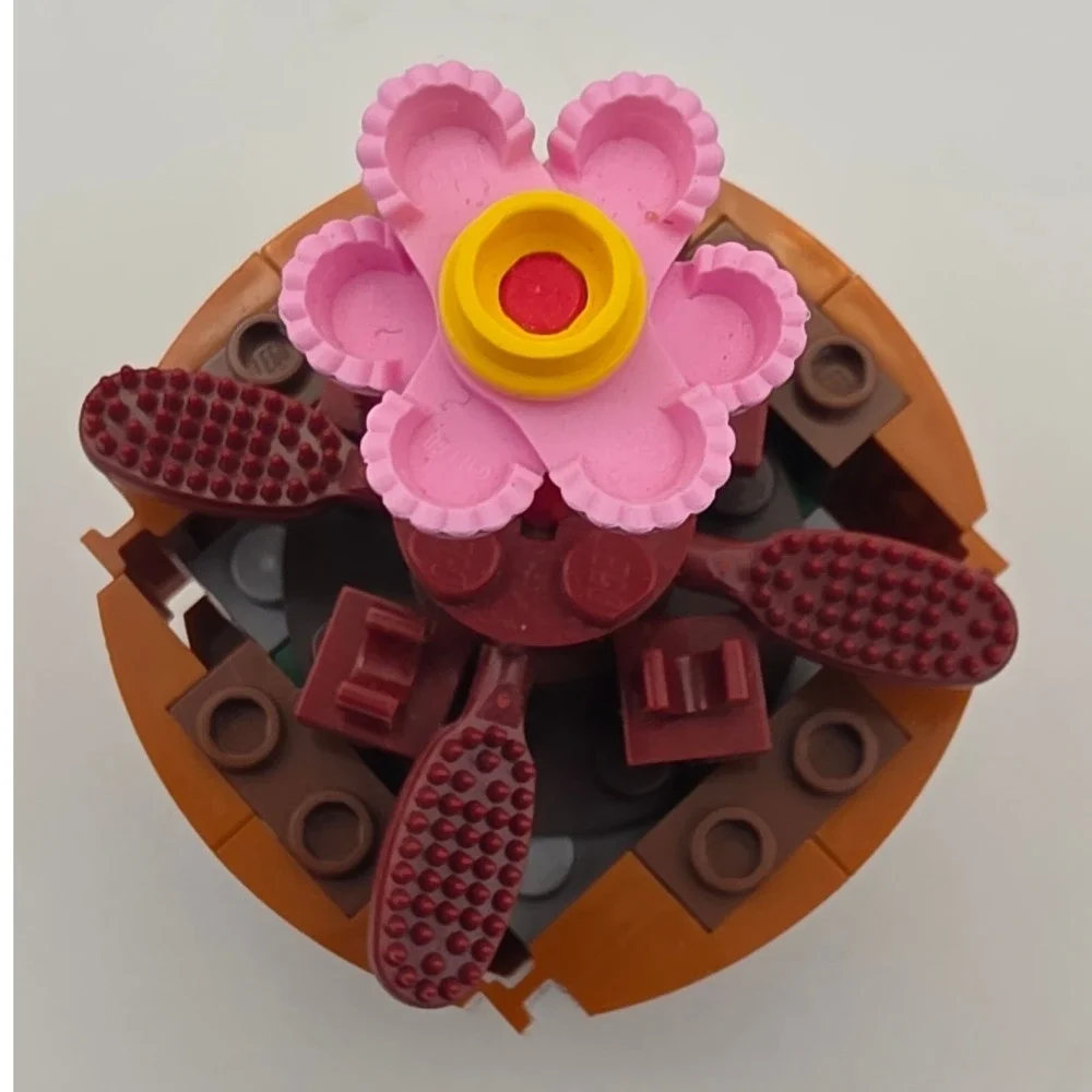 LEGO Tiny Plants Sundew Brown Red Floral Brick Build As Shown